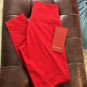 Red Lululemon Lunar New Year Wunder Under HR Tights , Size 6 Women’s 25”